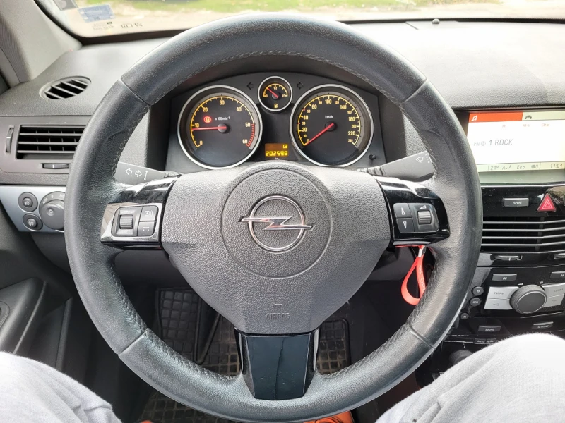Opel Astra H 1, 7 CDTI 125 к.с, 6 скорости, снимка 12 - Автомобили и джипове - 52418057
