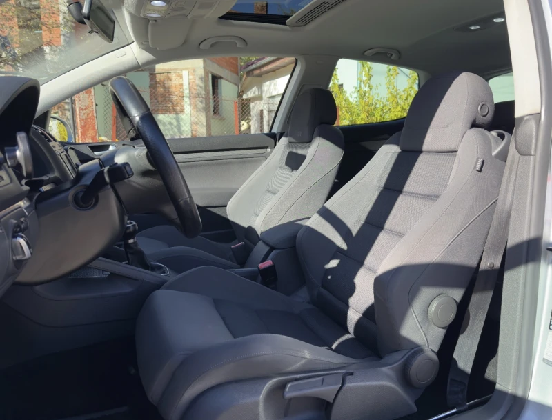 VW Golf 2.0TDI GT, снимка 15 - Автомобили и джипове - 52449943
