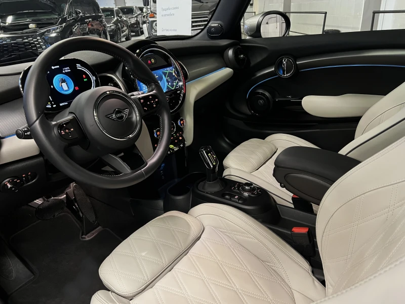 Mini Cooper SE EXCLUSIVE HEADUP PANO H/K , снимка 9 - Автомобили и джипове - 52816792