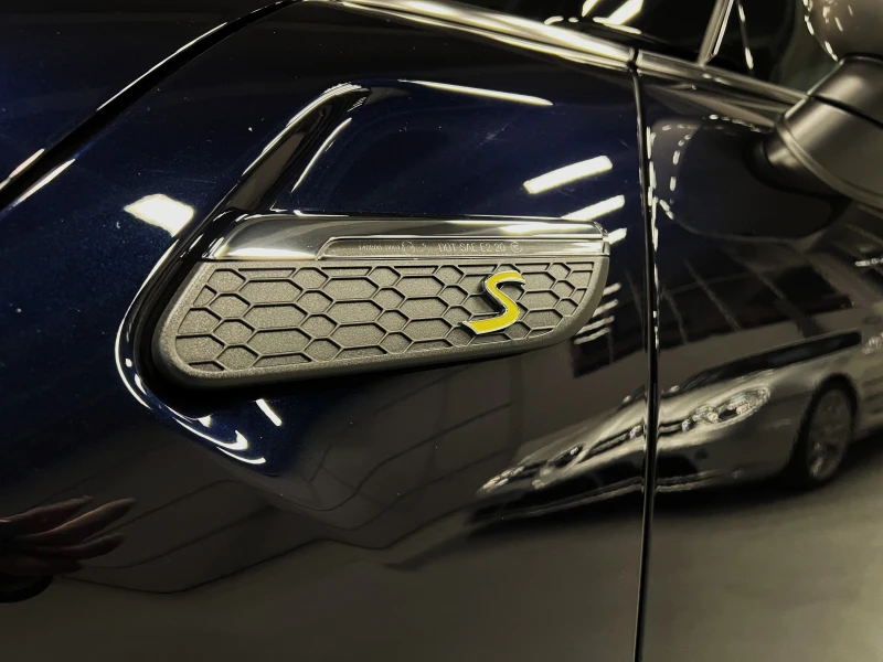 Mini Cooper SE EXCLUSIVE HEADUP PANO H/K , снимка 7 - Автомобили и джипове - 52816792