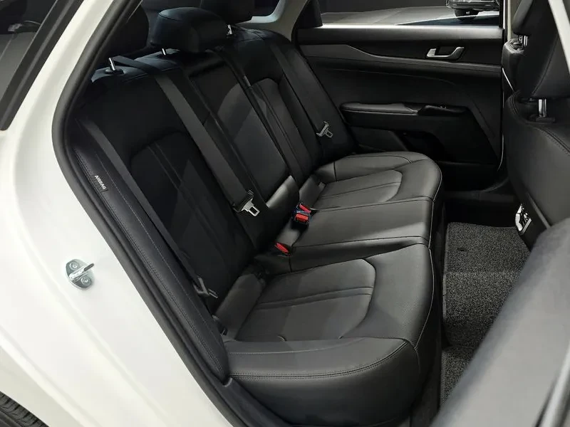 Kia K5 1.6 Turbo Prestige, снимка 12 - Автомобили и джипове - 55886293