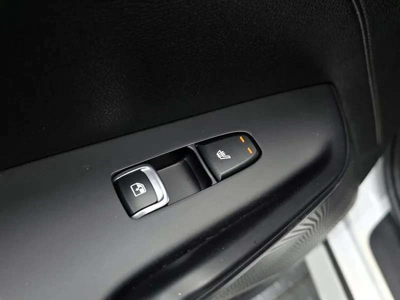 Kia K5 1.6 Turbo Prestige, снимка 17 - Автомобили и джипове - 55886293