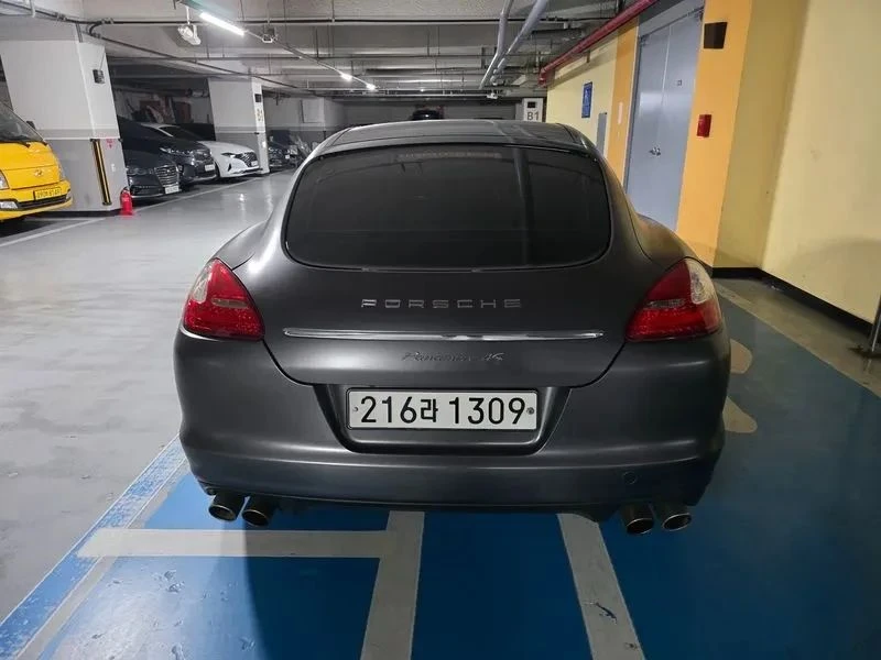 Porsche Panamera, снимка 3 - Автомобили и джипове - 56690345