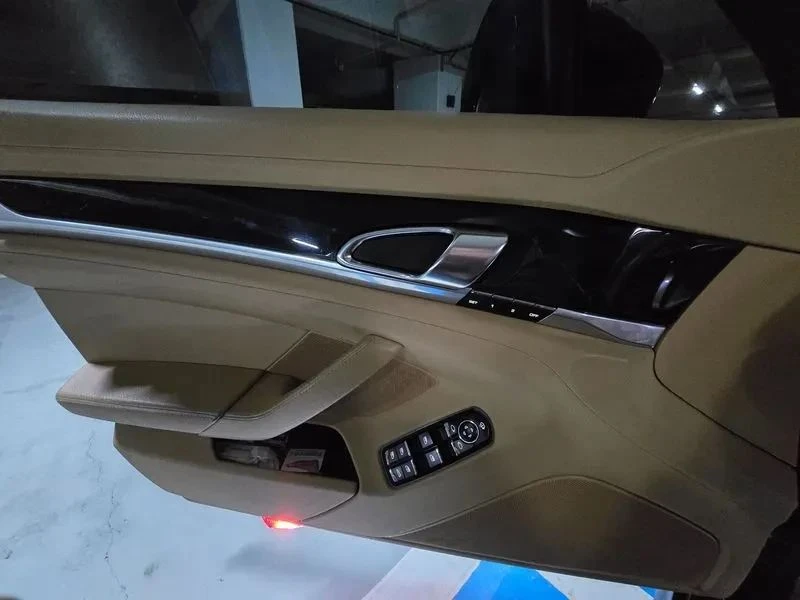 Porsche Panamera, снимка 10 - Автомобили и джипове - 56690345