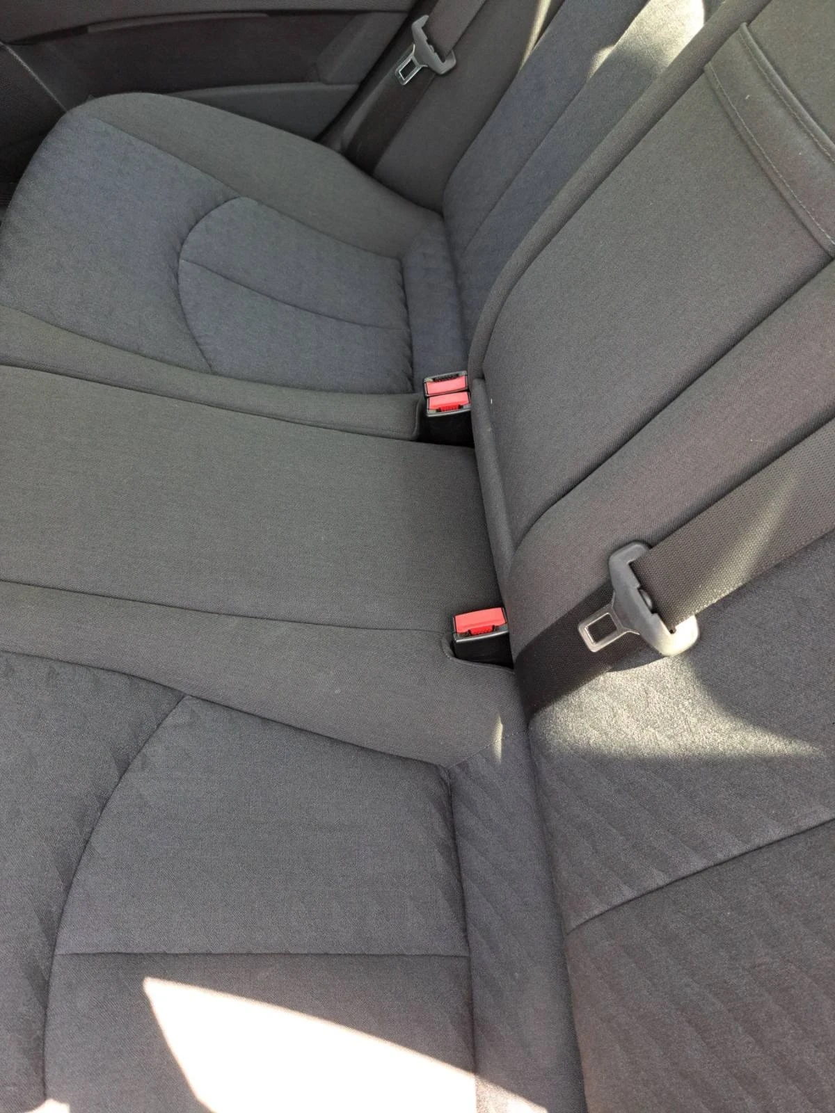 Mercedes-Benz E 200 1.8 Компресор 163 кс. ГАРАЖЕН | Mobile.bg — изображение 11