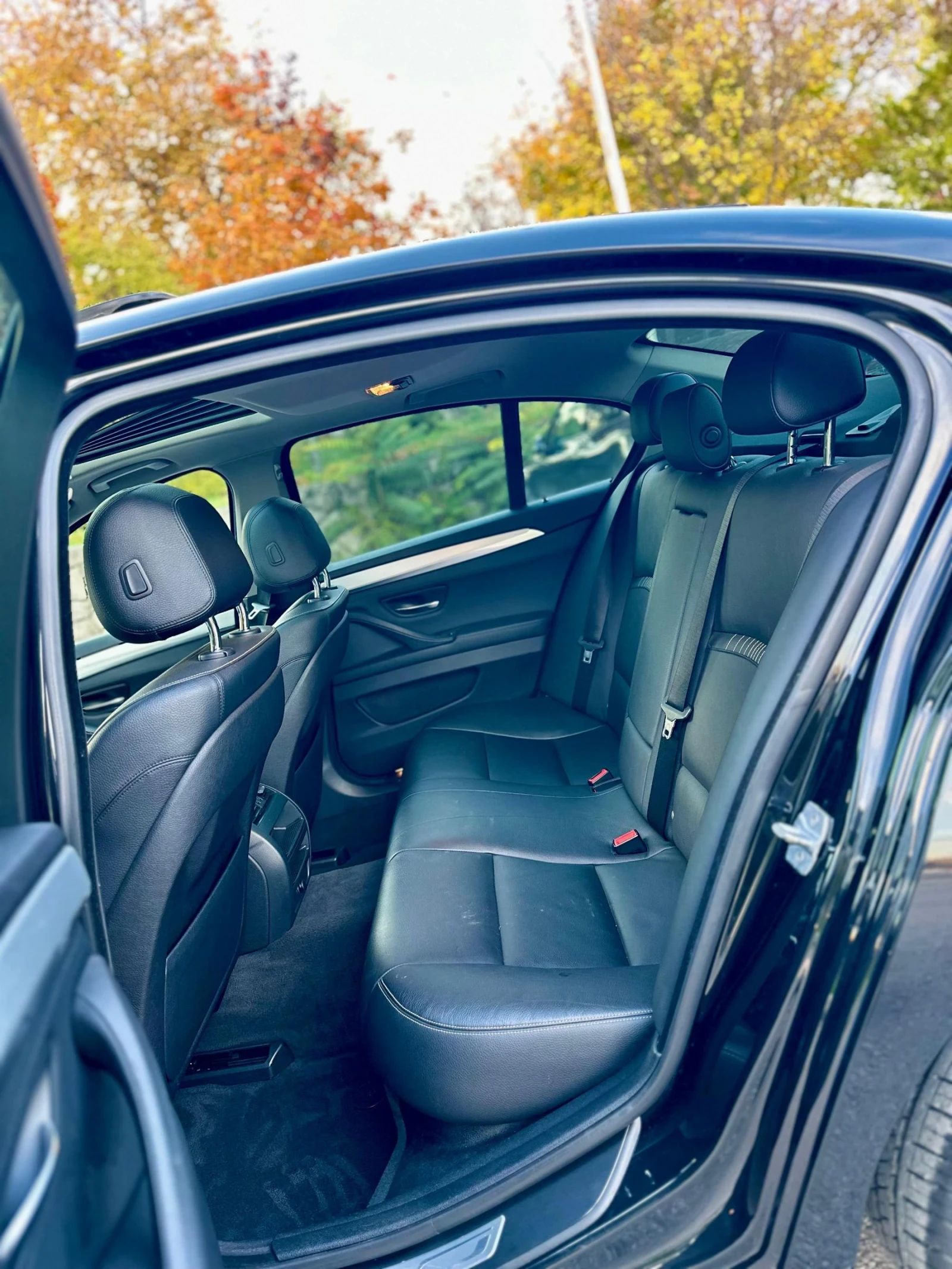 BMW 530 3.0 D , M ПАКЕТ - изображение 9