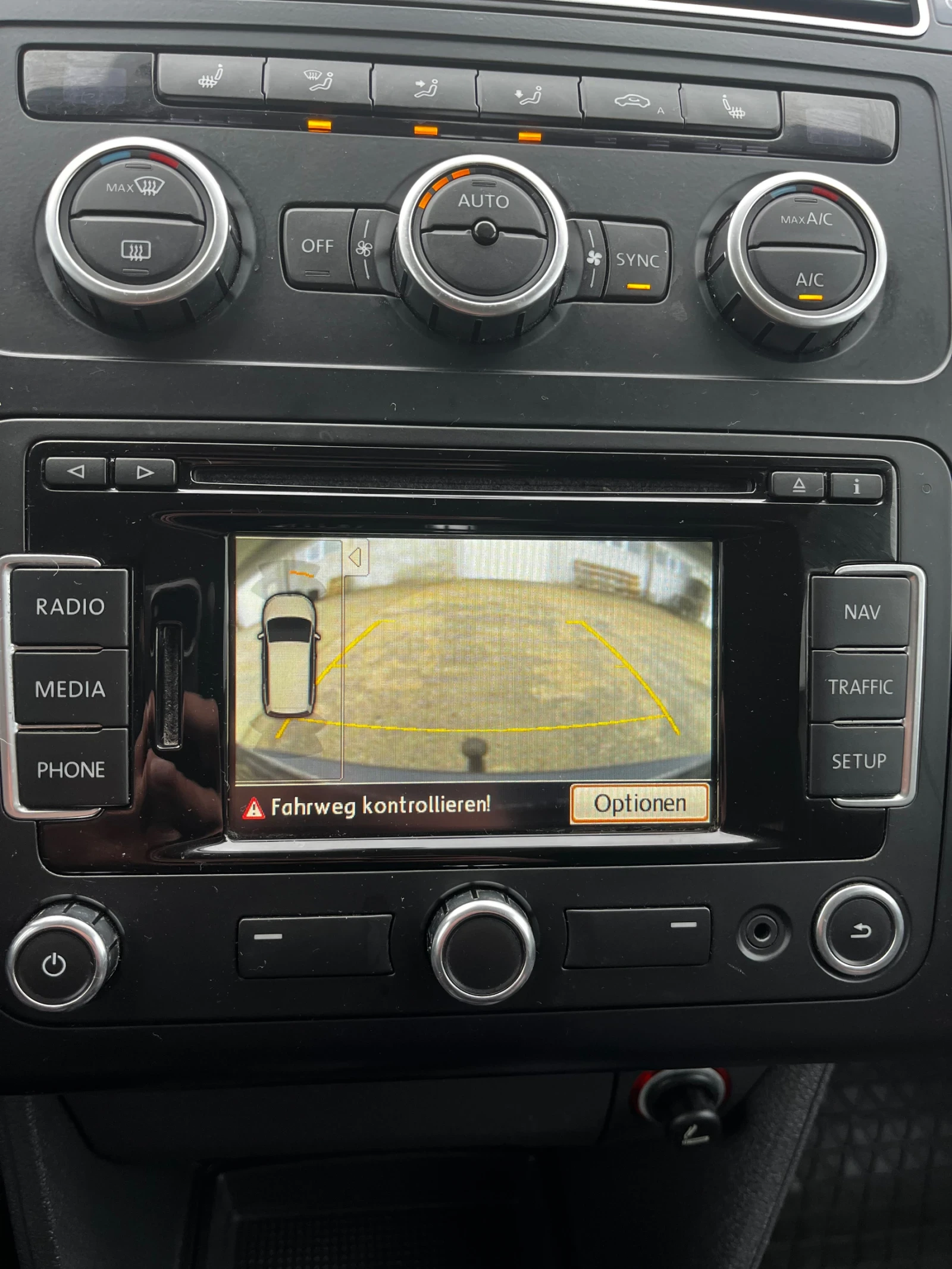 VW Touran TDI Blue Motion FULL ��� ���� | Mobile.bg � ����������� 11