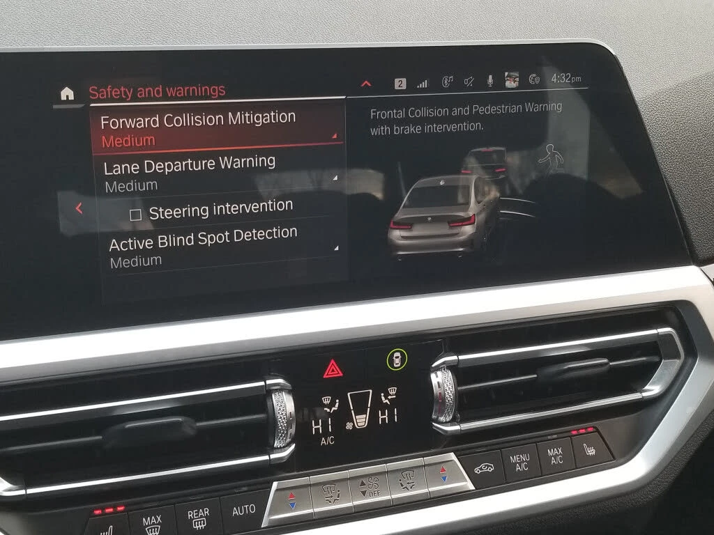 BMW 330 xDrive* DIGITAL* ПОДГРЕВ* МЪРТВА ТОЧКА* ШИБИДАХ*  - изображение 10