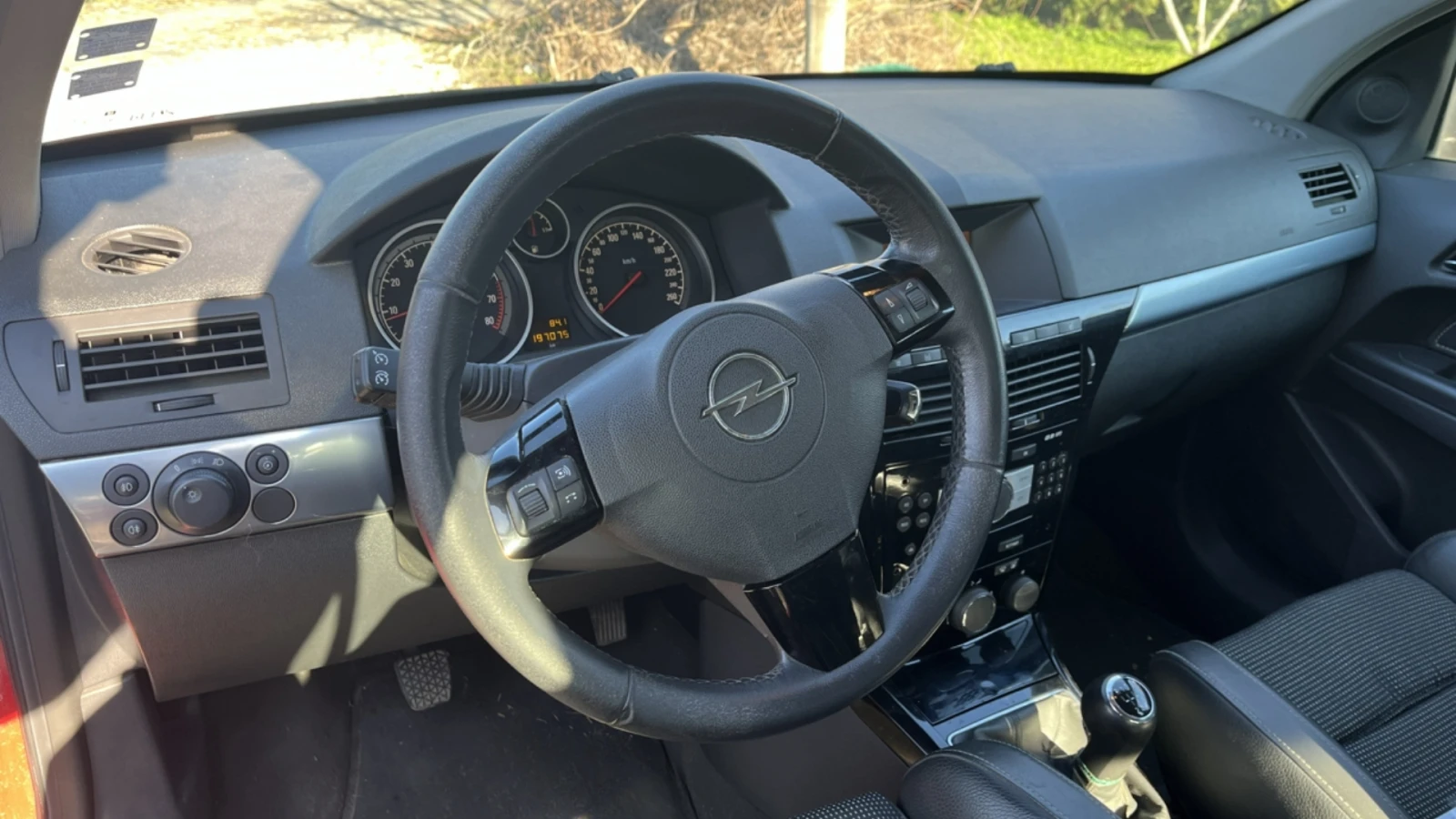 Opel Astra H, снимка 8 - Автомобили и джипове - 53836559