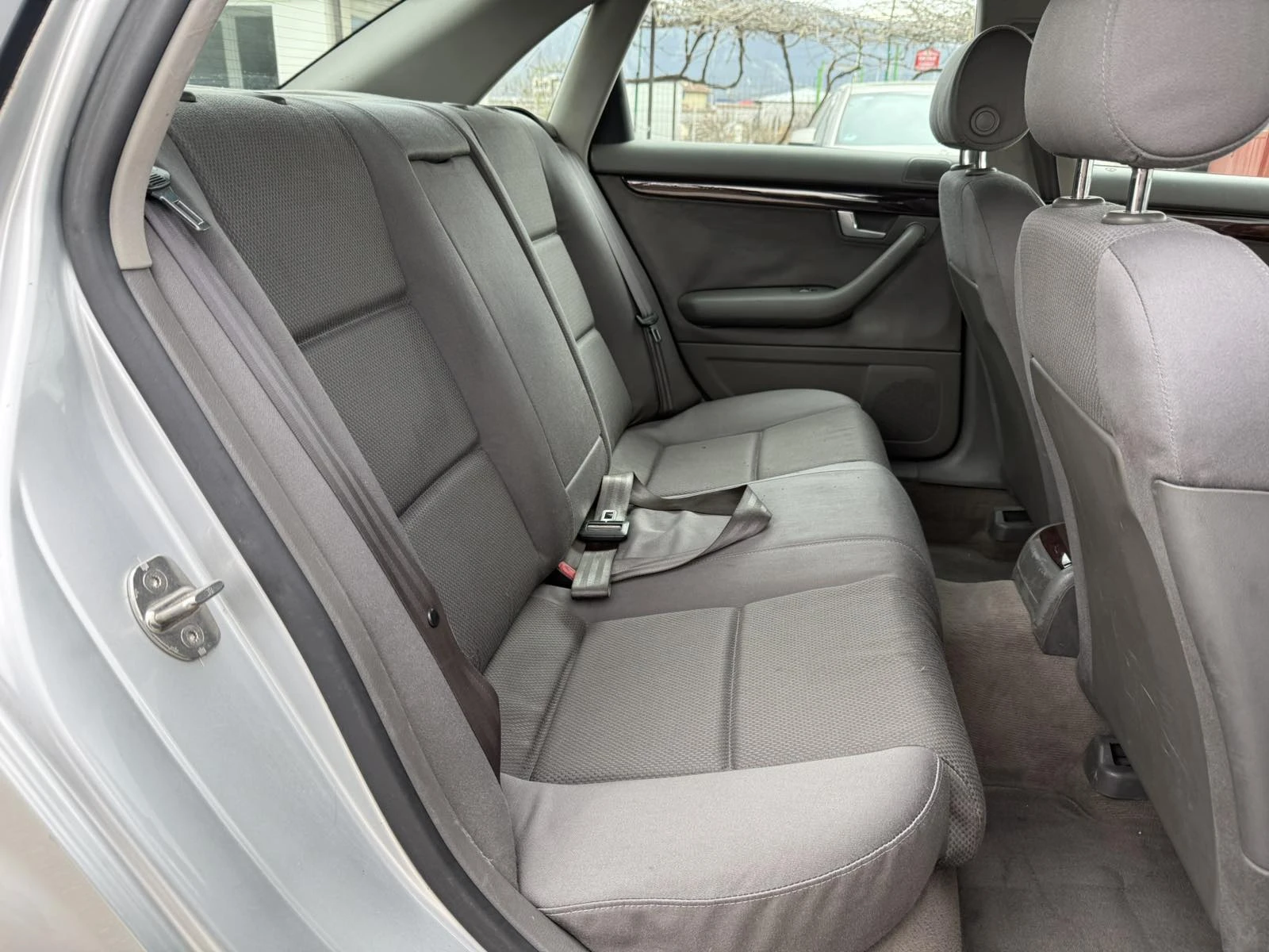 Audi A4 1.9TDI 131kc РЕАЛНИ КM, снимка 13 - Автомобили и джипове - 53888828