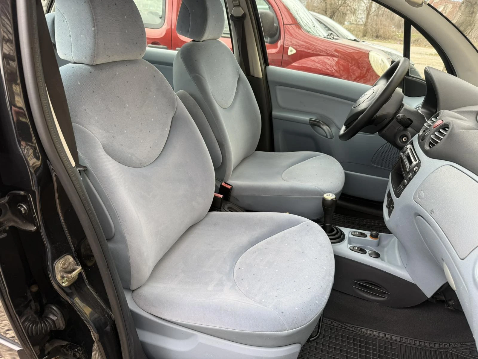 Citroen C3 1.4HDI, снимка 13 - Автомобили и джипове - 53915386