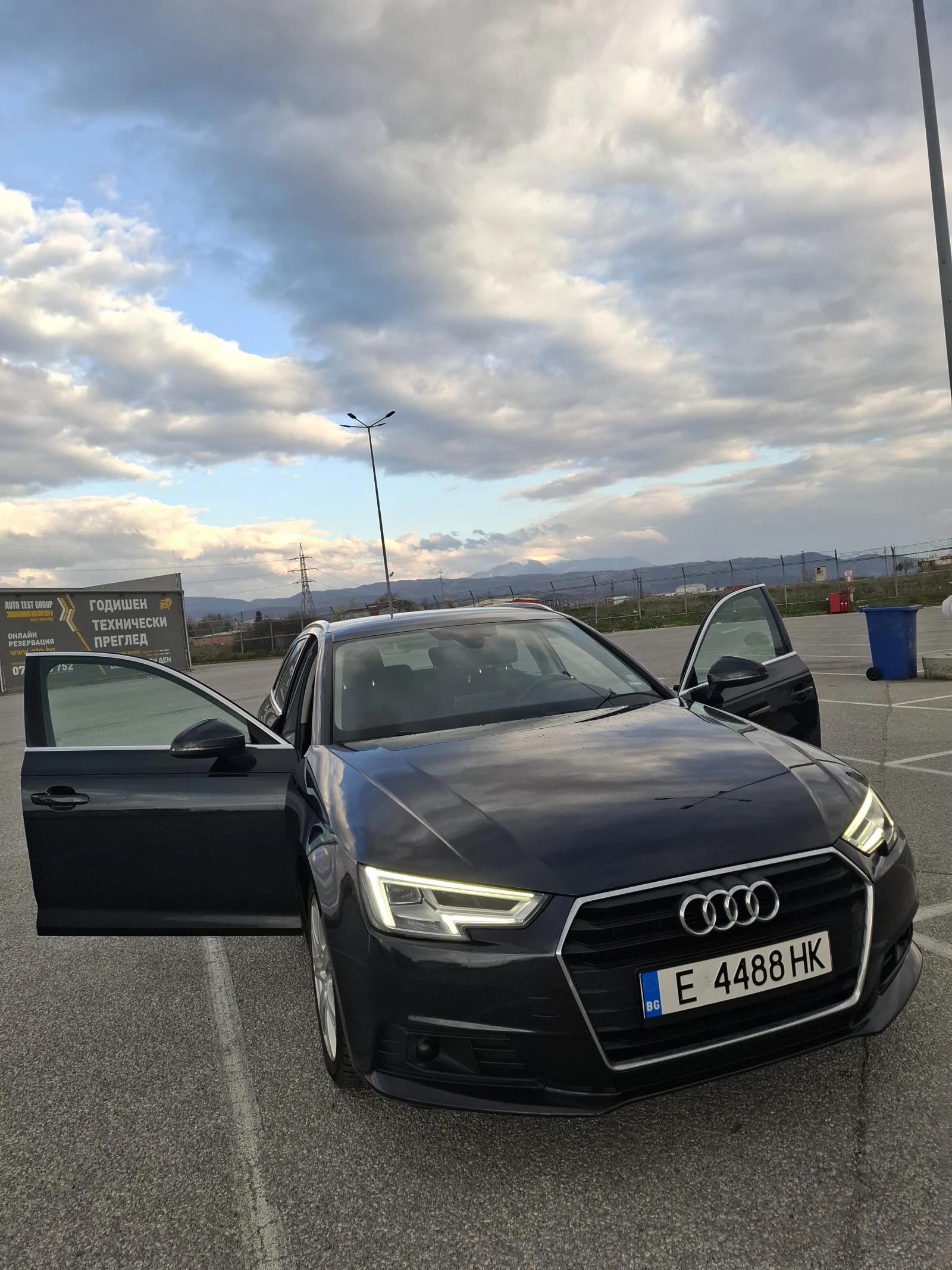 Audi A4 Avant 2.0 DISTRONIC, снимка 2 - Автомобили и джипове - 54031531