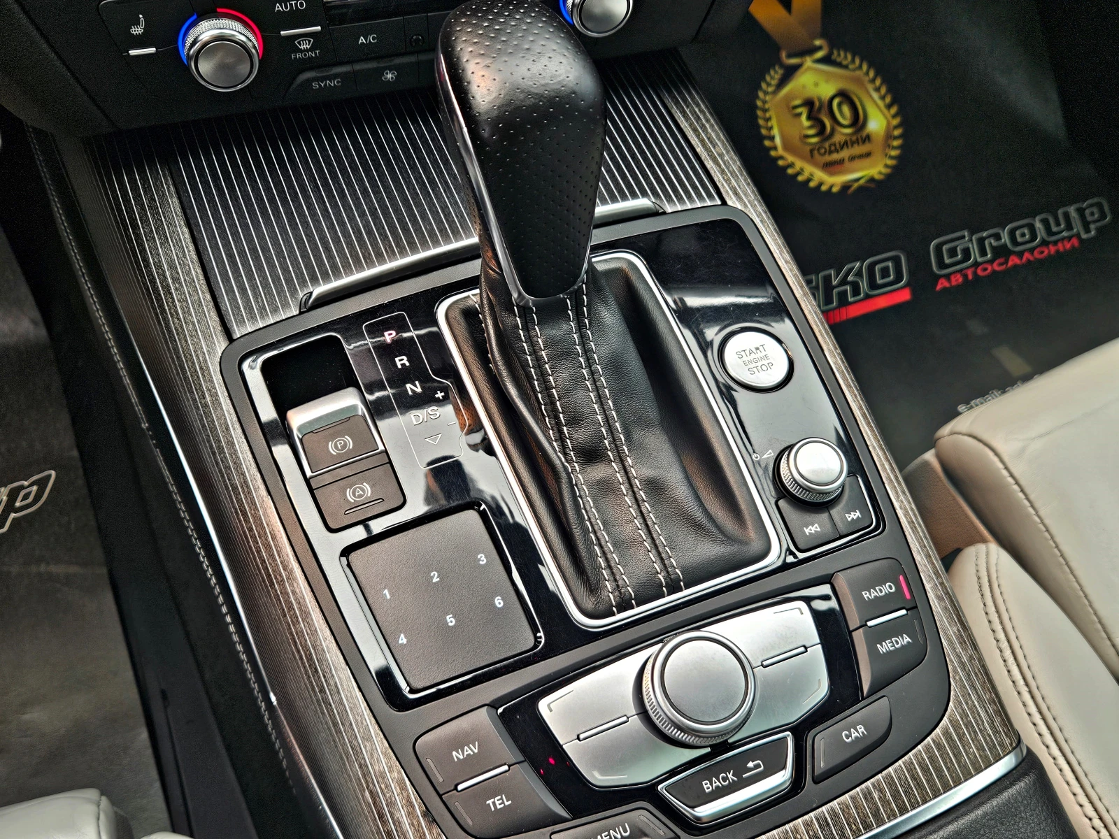 Audi A6 COMPETITION/MATRIX/САМОПАРКИРАНЕ/360CAM/DISTR/LIZI, снимка 11 - Автомобили и джипове - 54519533