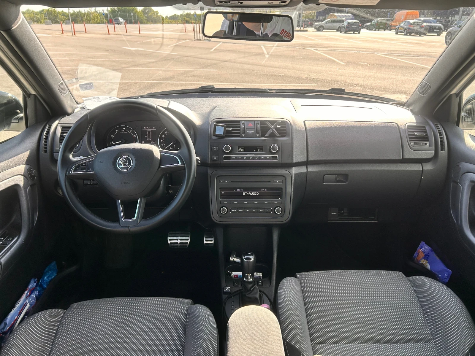 Skoda Fabia, снимка 9 - Автомобили и джипове - 54694257