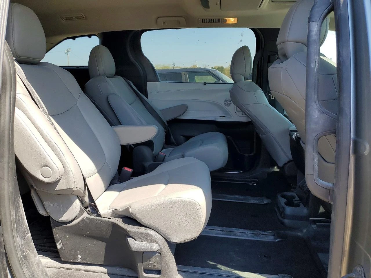 Toyota Sienna 2.5l Xle 7-Passenger | Mobile.bg � ����������� 11