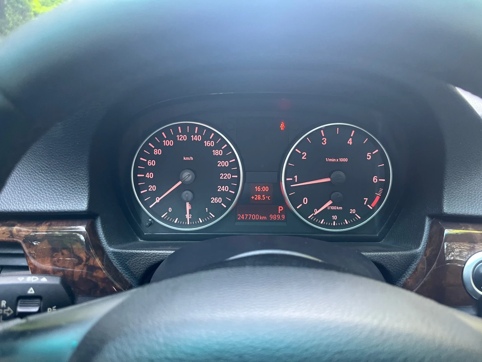 BMW 320 Кожа* Панорама* ANDROIDAUTO* CarPlay* ОБСЛУЖЕН!!!, снимка 13 - Автомобили и джипове - 54965854