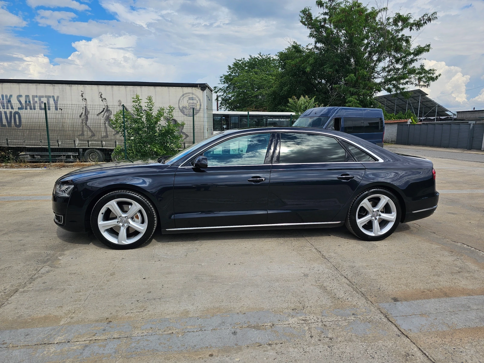Audi A8 3.0TDI-MASSAGE-HEADUP-360-КАМЕРА-ВАКУМ-MATRIX, снимка 3 - Автомобили и джипове - 55088035