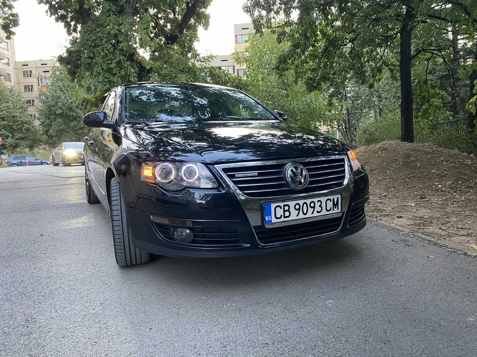 VW Passat 1.9 TDI, снимка 4 - Автомобили и джипове - 55278770