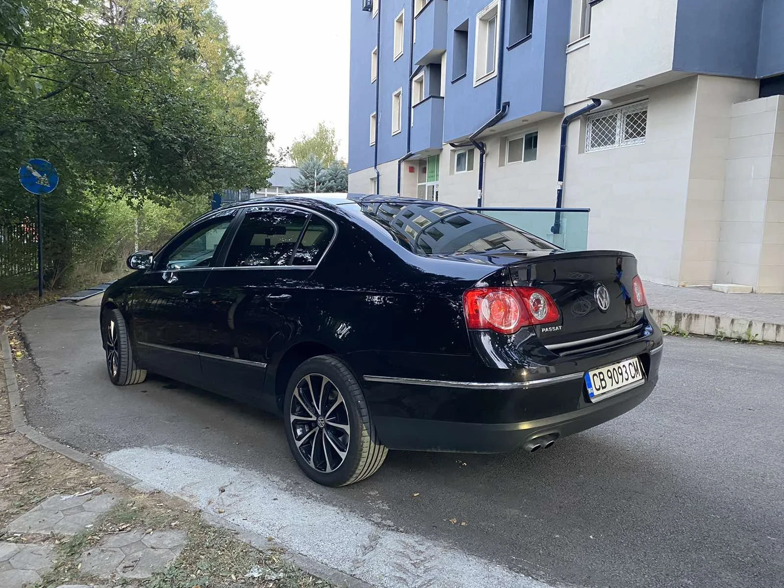 VW Passat 1.9 TDI, снимка 3 - Автомобили и джипове - 55278770