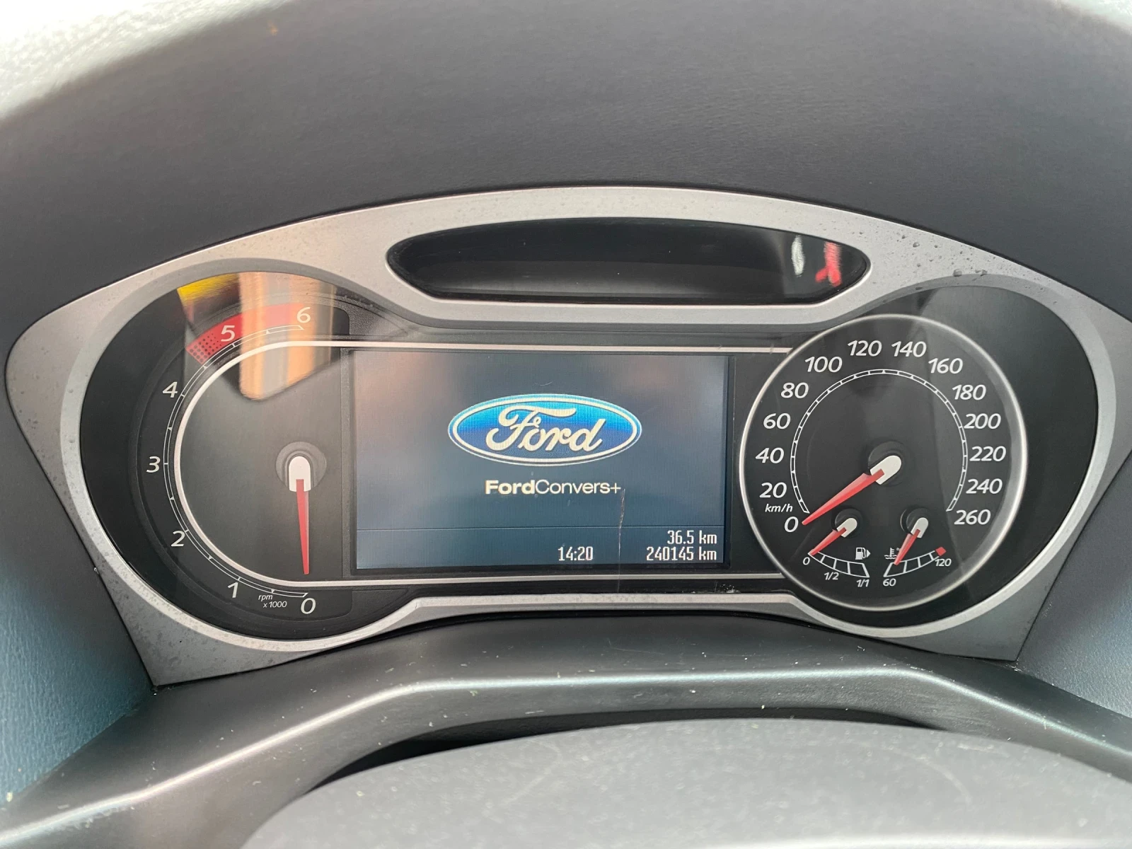 Ford Mondeo 2.0TDCI, снимка 14 - Автомобили и джипове - 55314150