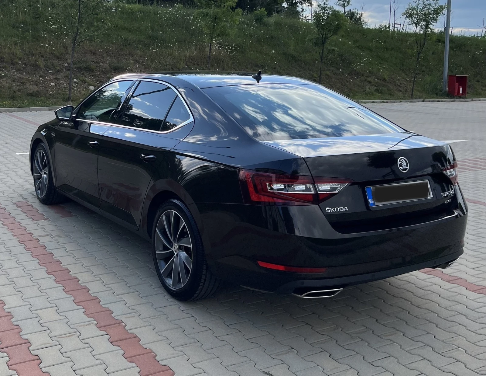 Skoda Superb  L&K 2, 0 TSI 280hp 4x4 6DGS, снимка 3 - Автомобили и джипове - 55739285