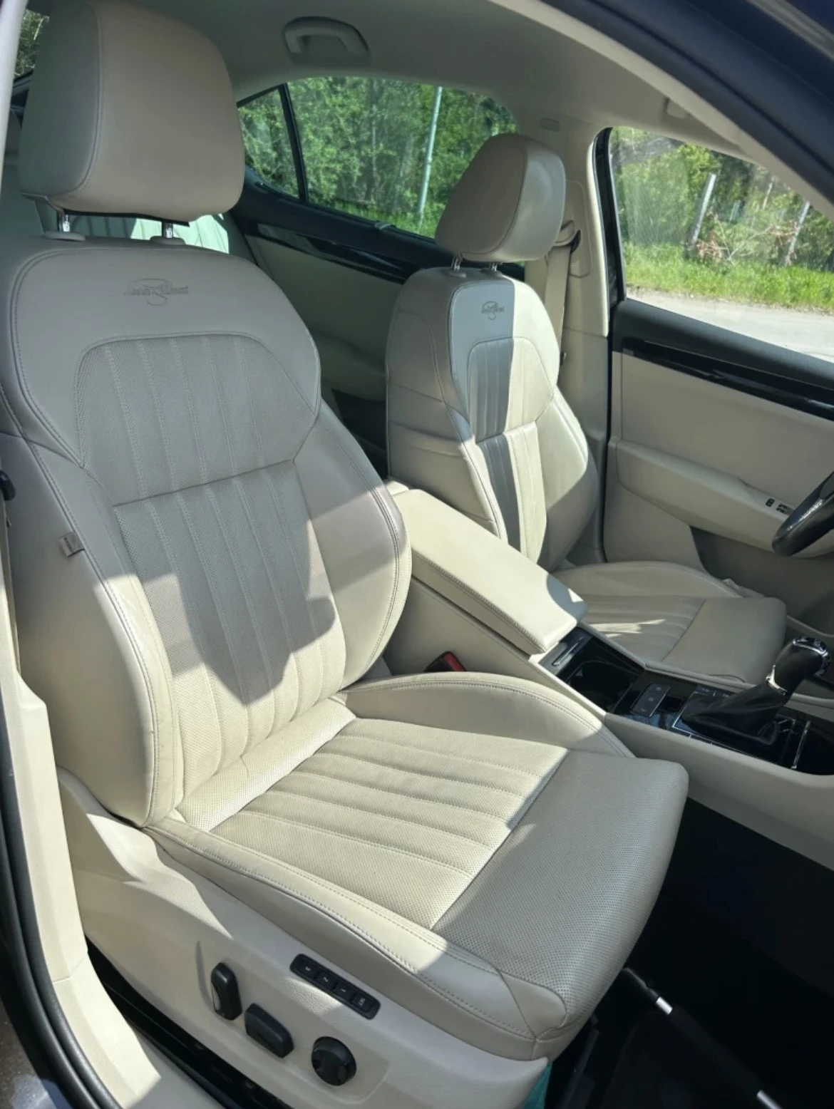 Skoda Superb  L&K 2, 0 TSI 280hp 4x4 6DGS, снимка 10 - Автомобили и джипове - 55739285