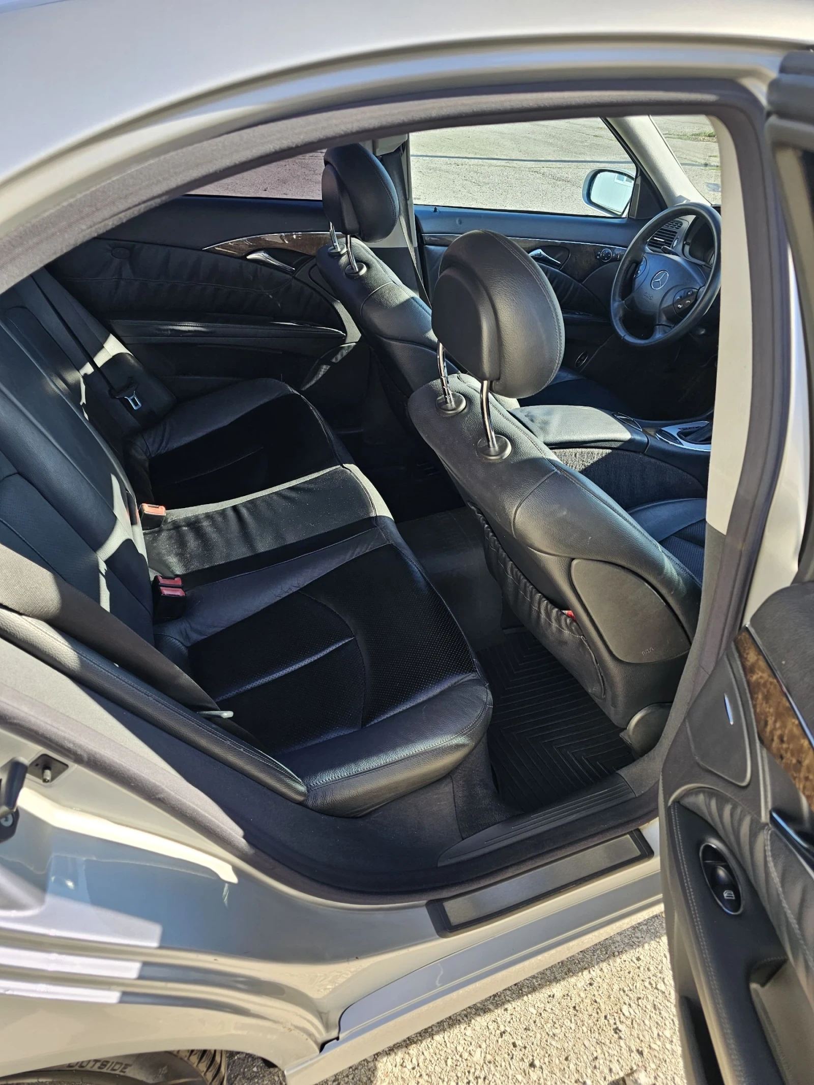 Mercedes-Benz E 280 3.2 CDI, снимка 10 - Автомобили и джипове - 55746251
