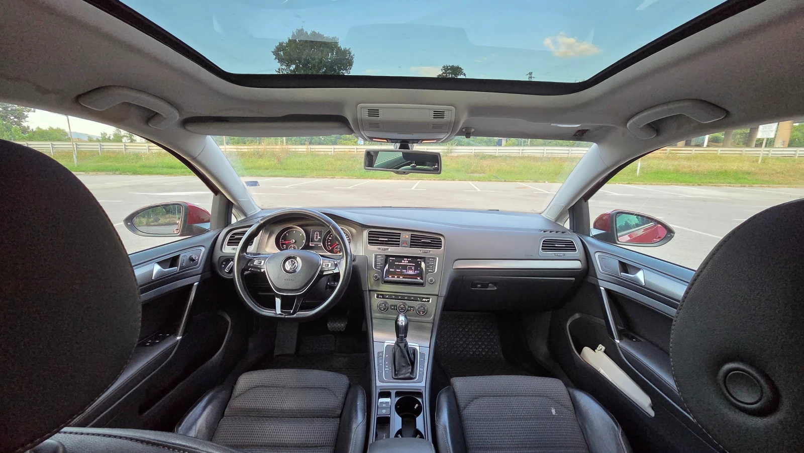 VW Golf 1.6TDI, снимка 6 - Автомобили и джипове - 55852246