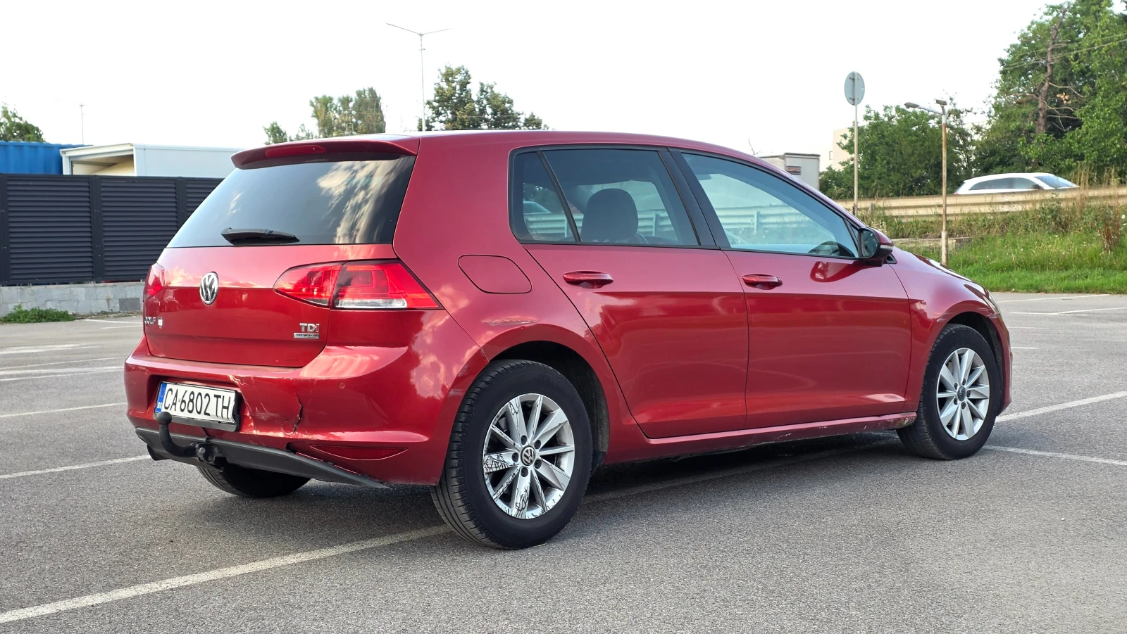 VW Golf 1.6TDI, снимка 2 - Автомобили и джипове - 55852246