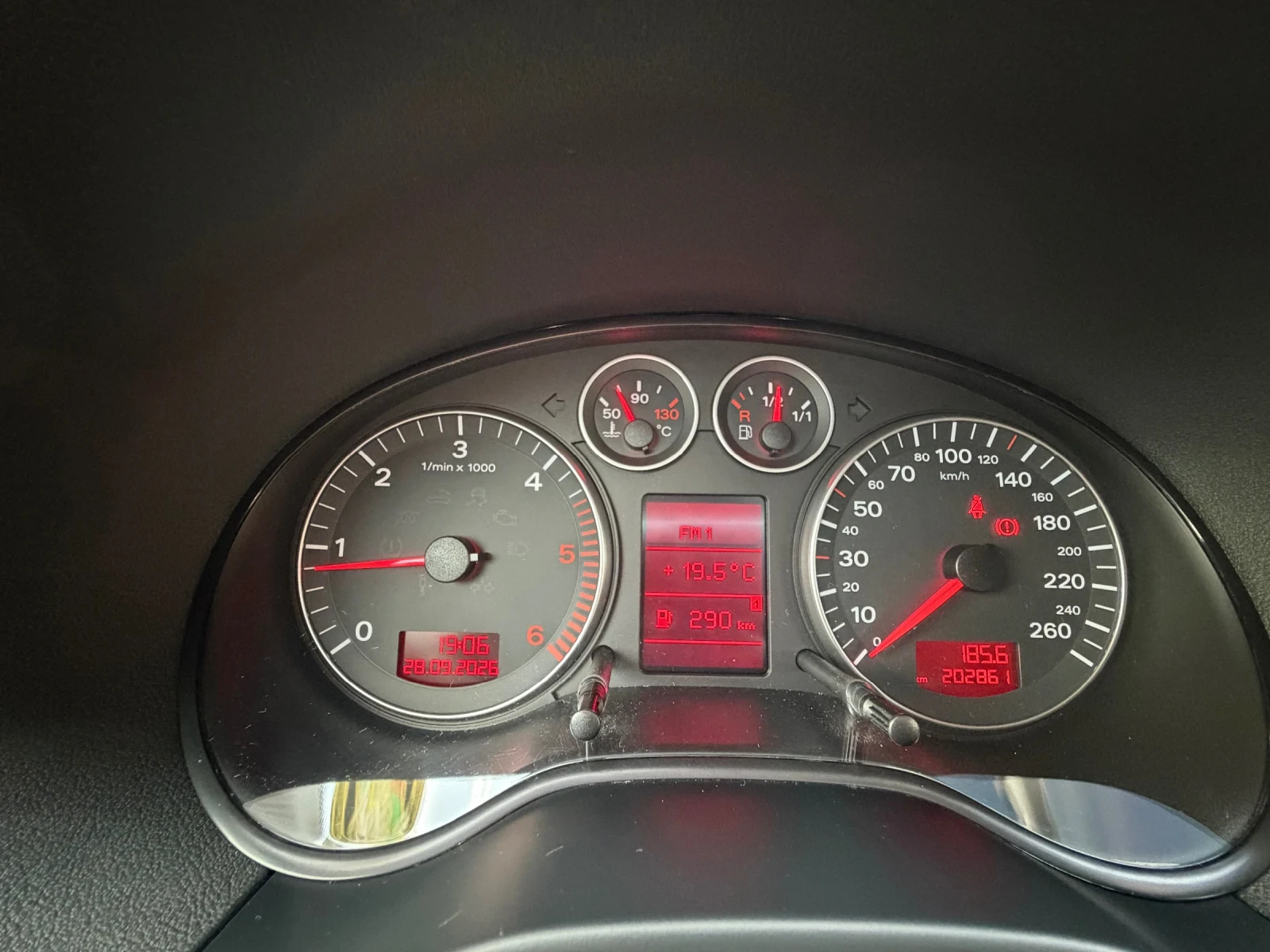 Audi A3 2.0 TDI QUATTRO, снимка 15 - Автомобили и джипове - 55871730