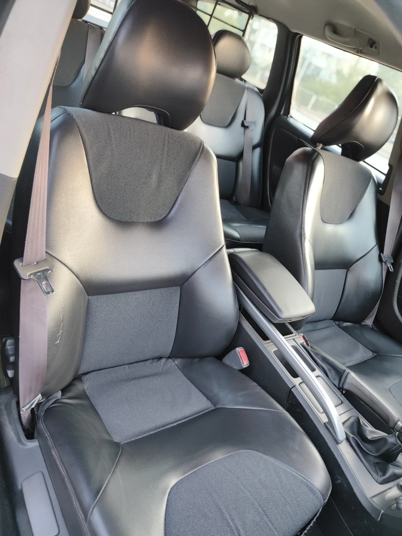 Volvo Xc70 2.4 T, снимка 4 - Автомобили и джипове - 55900303