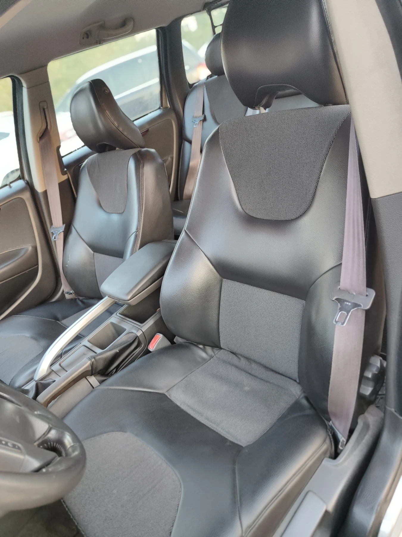Volvo Xc70 2.4 T, снимка 5 - Автомобили и джипове - 55900303
