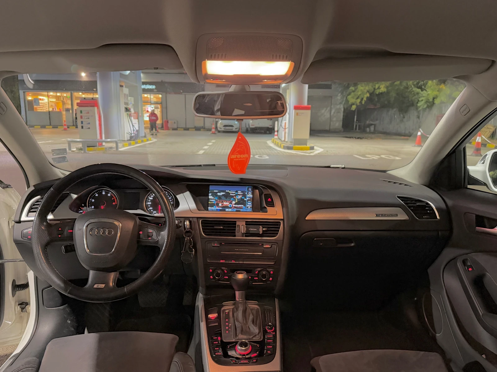 Audi A4, снимка 5 - Автомобили и джипове - 56253836