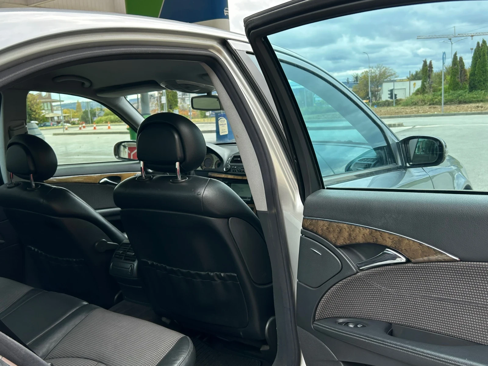 Mercedes-Benz E 220 220 CDI , снимка 11 - Автомобили и джипове - 56651932