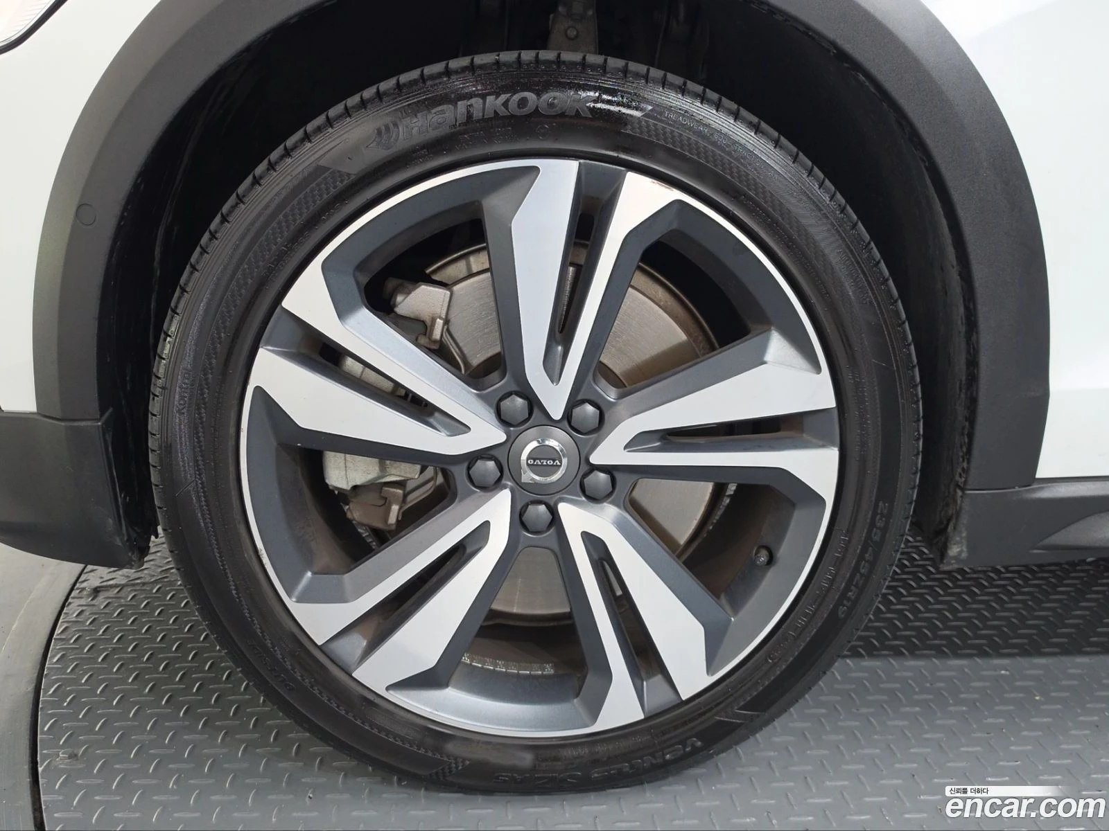 Volvo V60 T5 Pro AWD, снимка 5 - Автомобили и джипове - 56661643