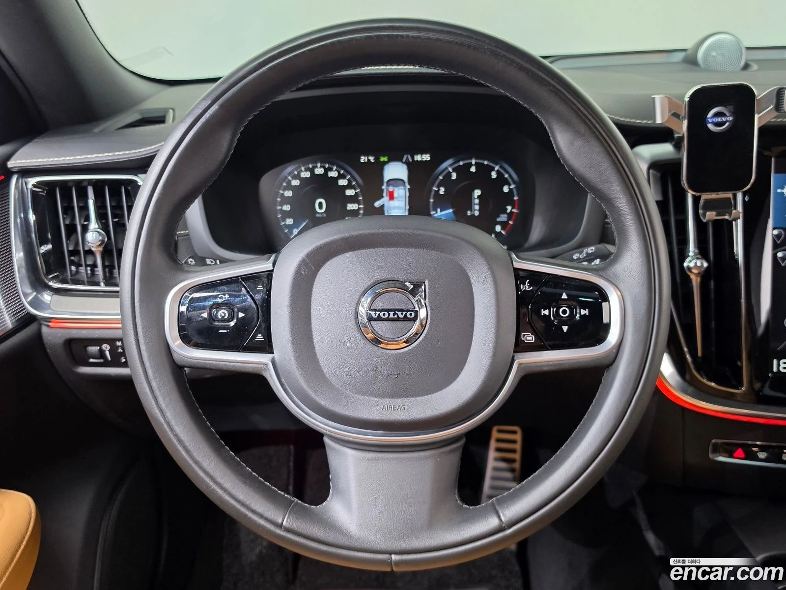 Volvo V60 T5 Pro AWD, снимка 13 - Автомобили и джипове - 56661643