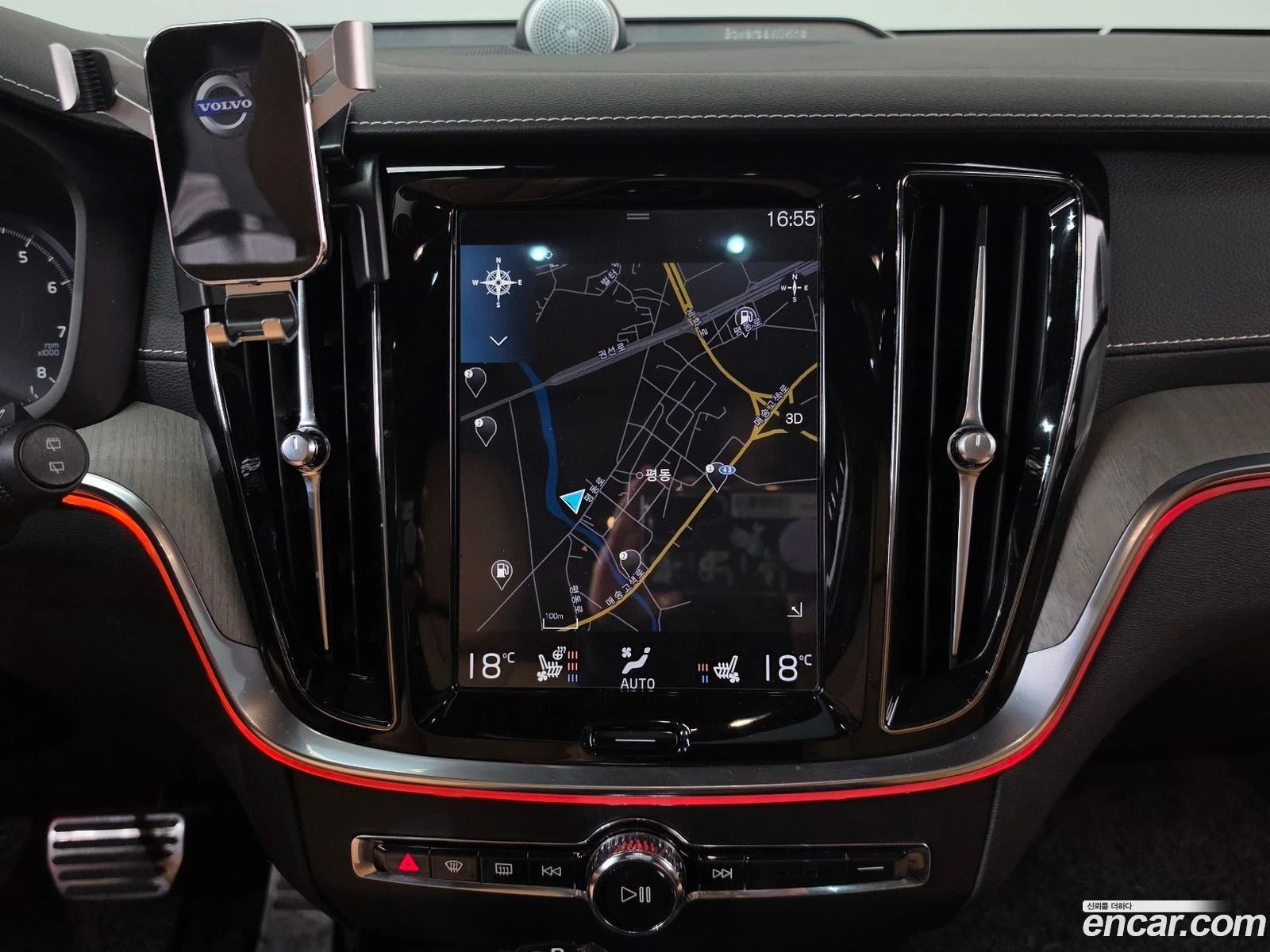 Volvo V60 T5 Pro AWD, снимка 12 - Автомобили и джипове - 56661643