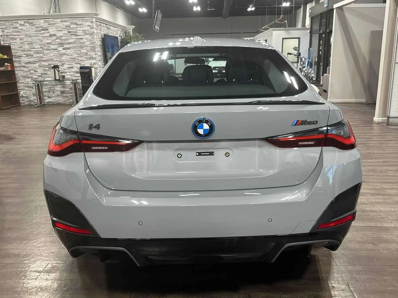 BMW i4 M50 XDRIVE * INDIVIDUAL* K����� ���� | Mobile.bg � ����������� 3