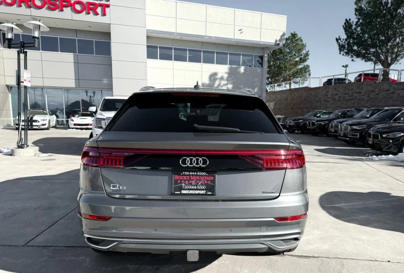 Audi Q8 Prestige* QUATTRO* DIGITAL* PANO* LANE.ASSIST* MAT, снимка 3 - Автомобили и джипове - 48706764