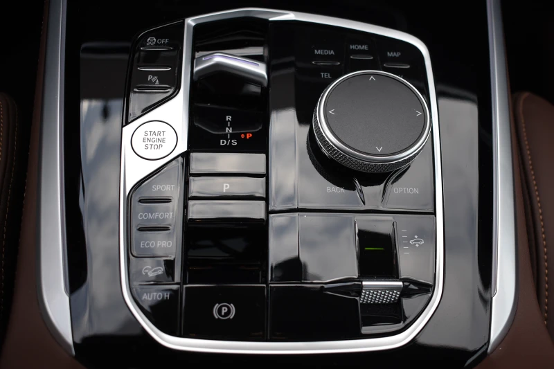 BMW X5 Гаранция| Масаж| Обдухване, снимка 16 - Автомобили и джипове - 52649688