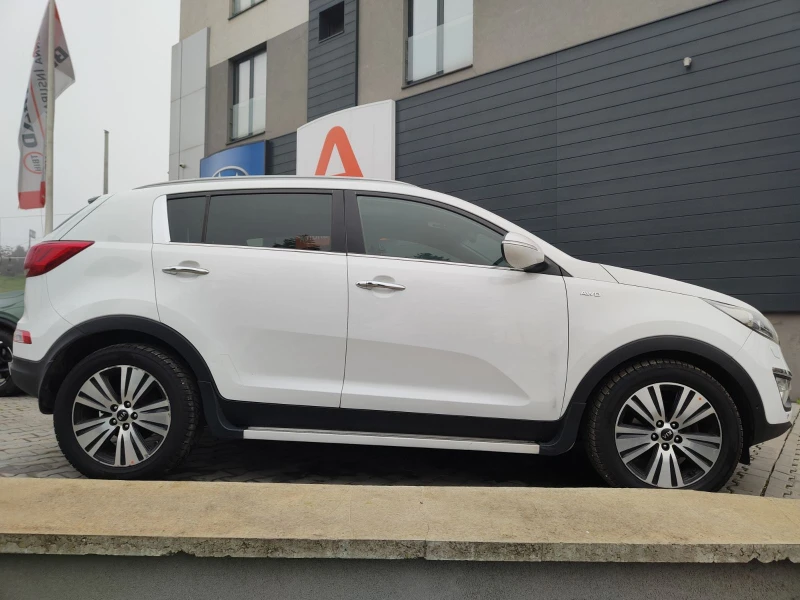 Kia Sportage 4х4, снимка 4 - Автомобили и джипове - 52825388