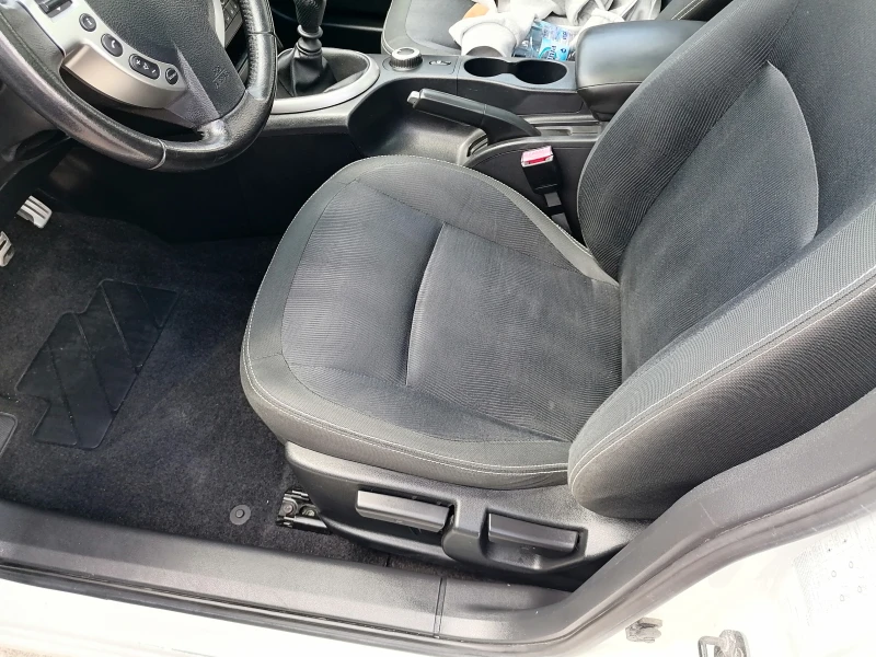 Nissan Qashqai 2.0i 4x4 + 2 - 14900 лв. - 27901079 | Car24.bg