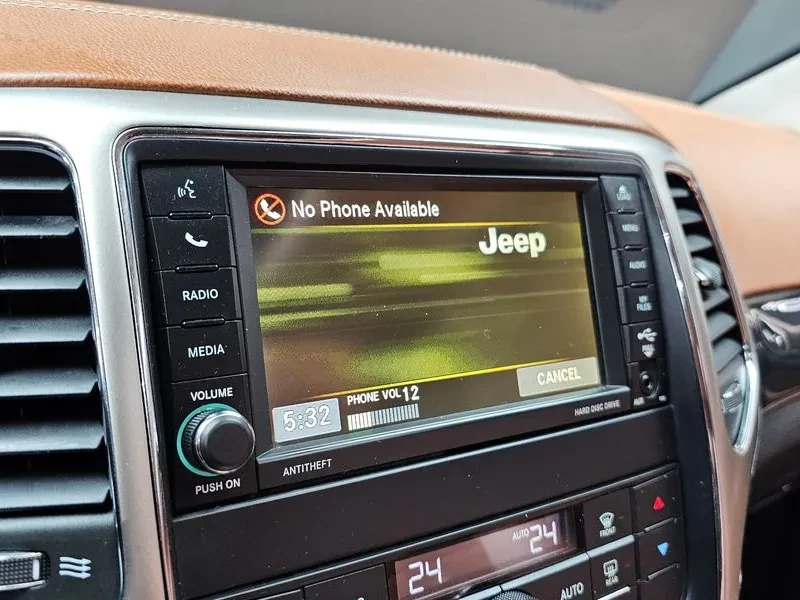 Jeep Cherokee 3.0 Diesel Overland, снимка 16 - Автомобили и джипове - 53591594