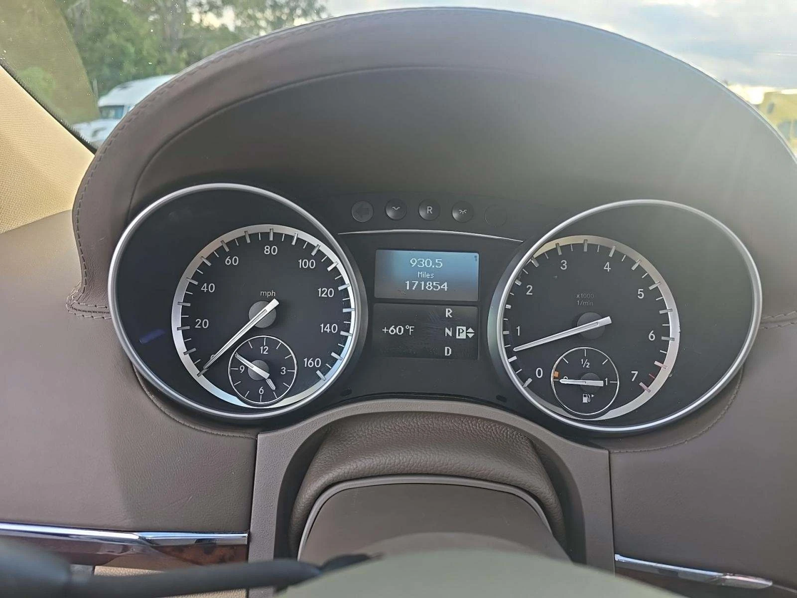 Mercedes-Benz GL 550 4MATIC* KEYLESS* ОБДУХ* 7 МЕСТНА - изображение 6