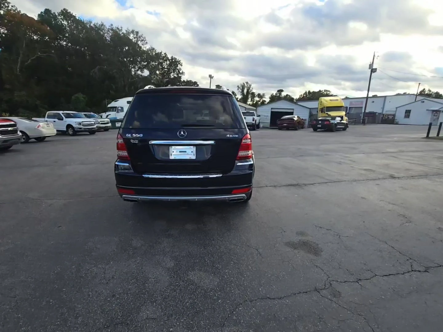 Mercedes-Benz GL 550 4MATIC* KEYLESS* ОБДУХ* 7 МЕСТНА - изображение 3