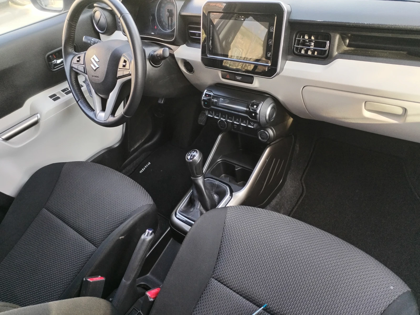 Suzuki Ignis Hybrid , снимка 12 - Автомобили и джипове - 54004898