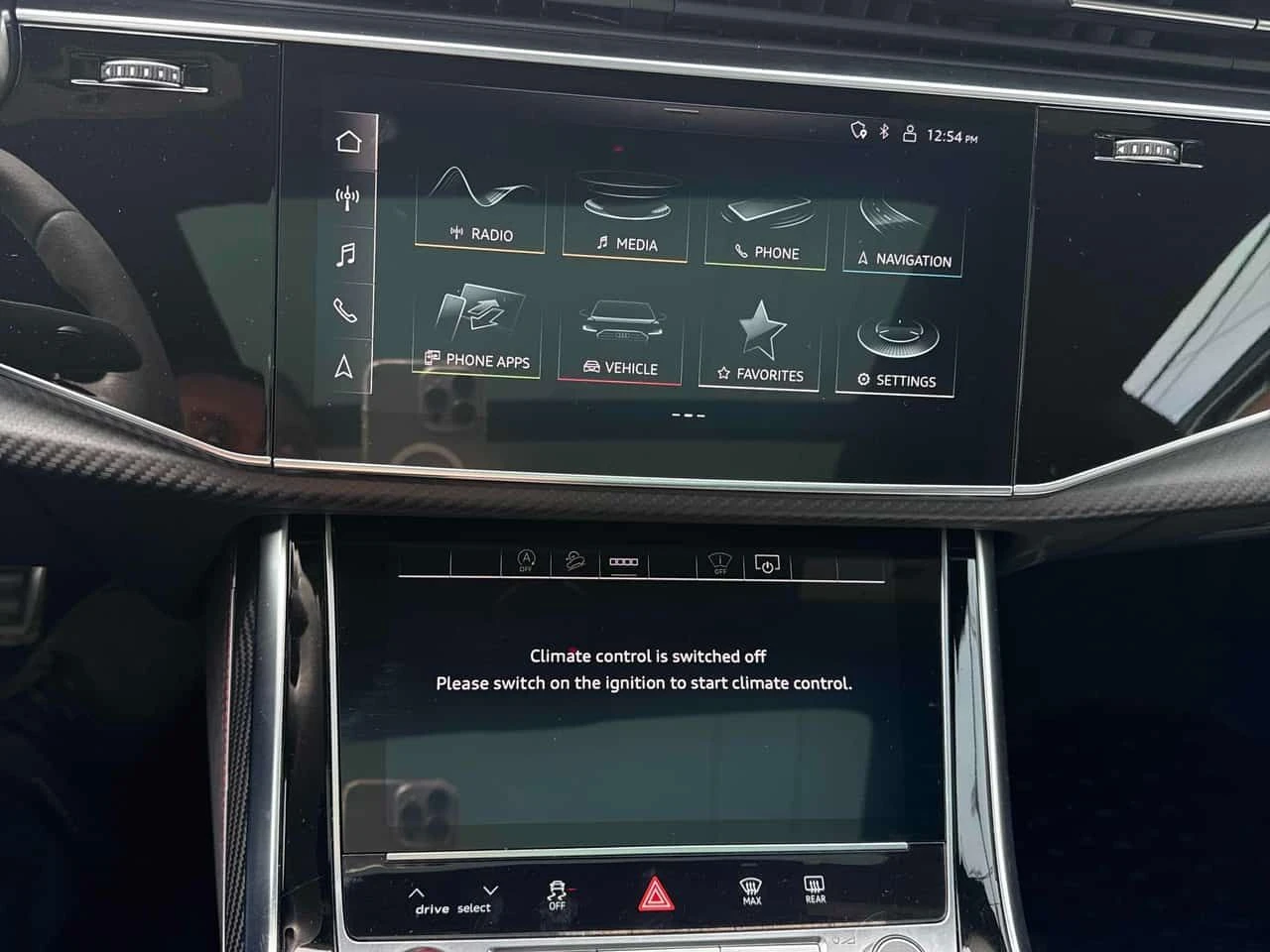 Audi RSQ8 4.0 TFSI quattro /DISTRONIC/360/B&O/ОБДУХВАНЕ, снимка 9 - Автомобили и джипове - 54108053