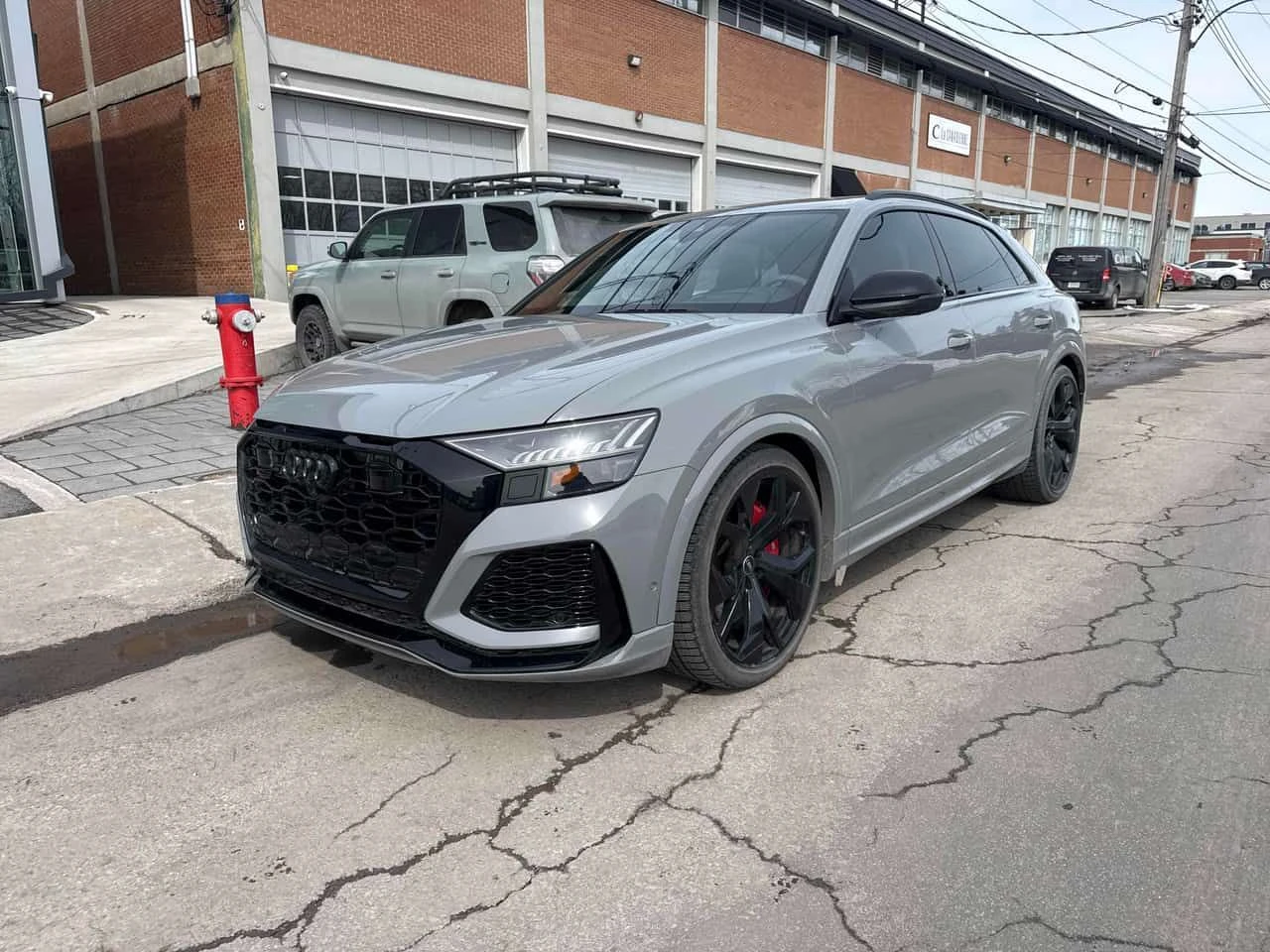 Audi RSQ8 4.0 TFSI quattro /DISTRONIC/360/B&O/ОБДУХВАНЕ