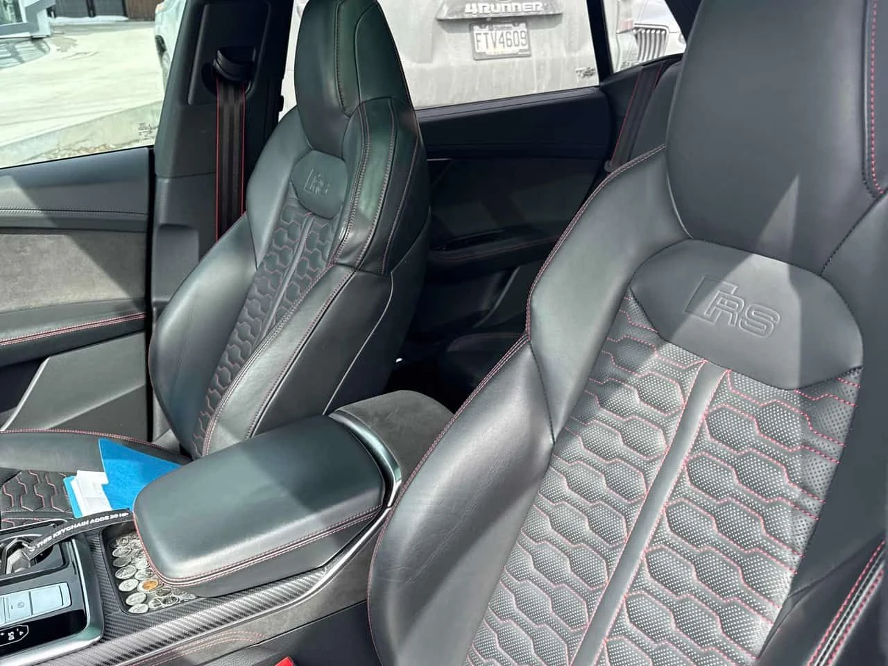 Audi RSQ8 4.0 TFSI quattro /DISTRONIC/360/B&O/ОБДУХВАНЕ, снимка 10 - Автомобили и джипове - 54108053