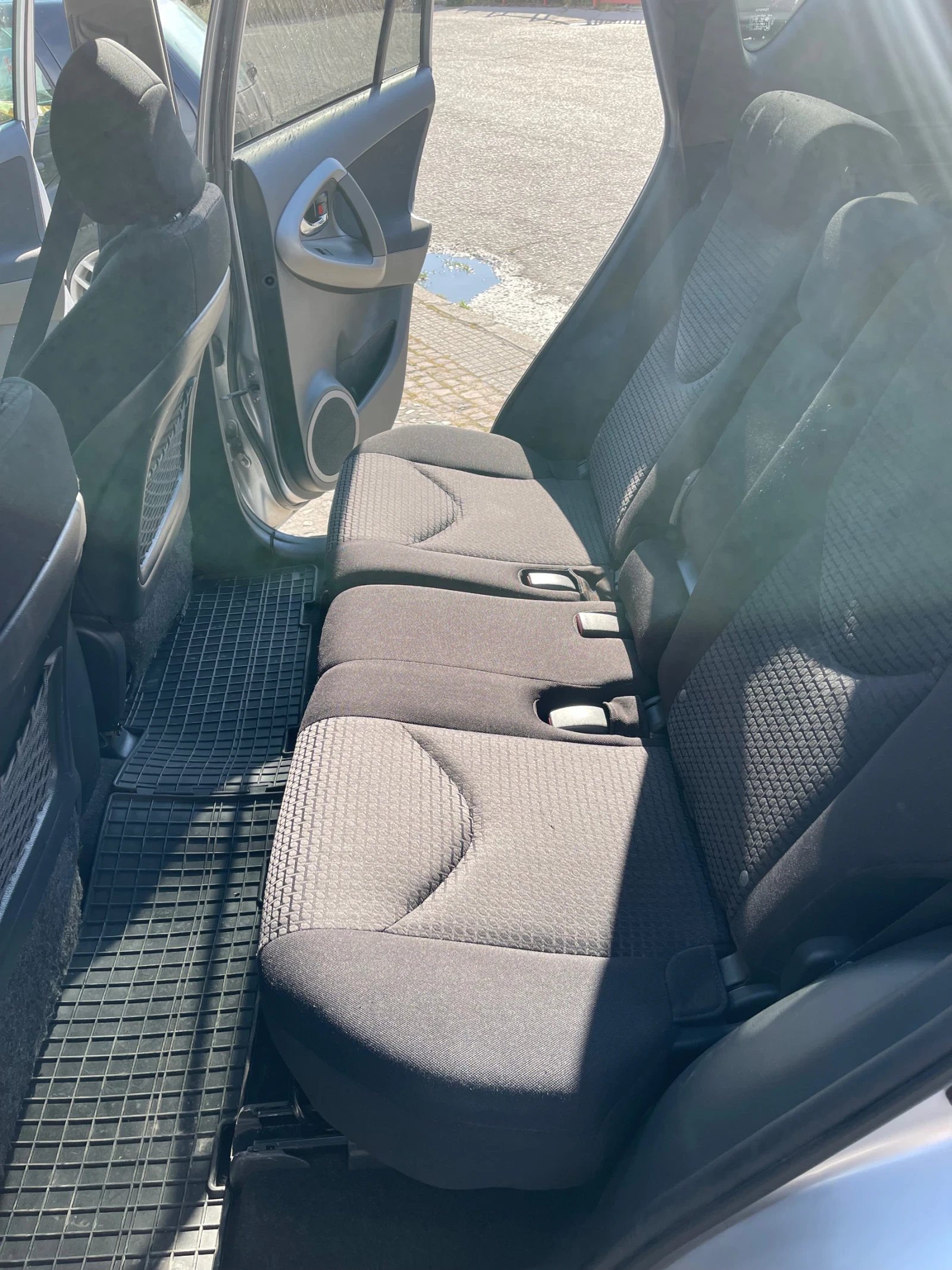 Toyota Rav4 2.2 D-4D 4x4, снимка 14 - Автомобили и джипове - 54729779